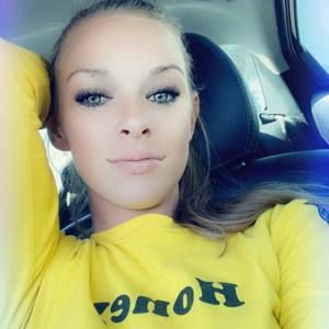 Meet your Posher, Holly